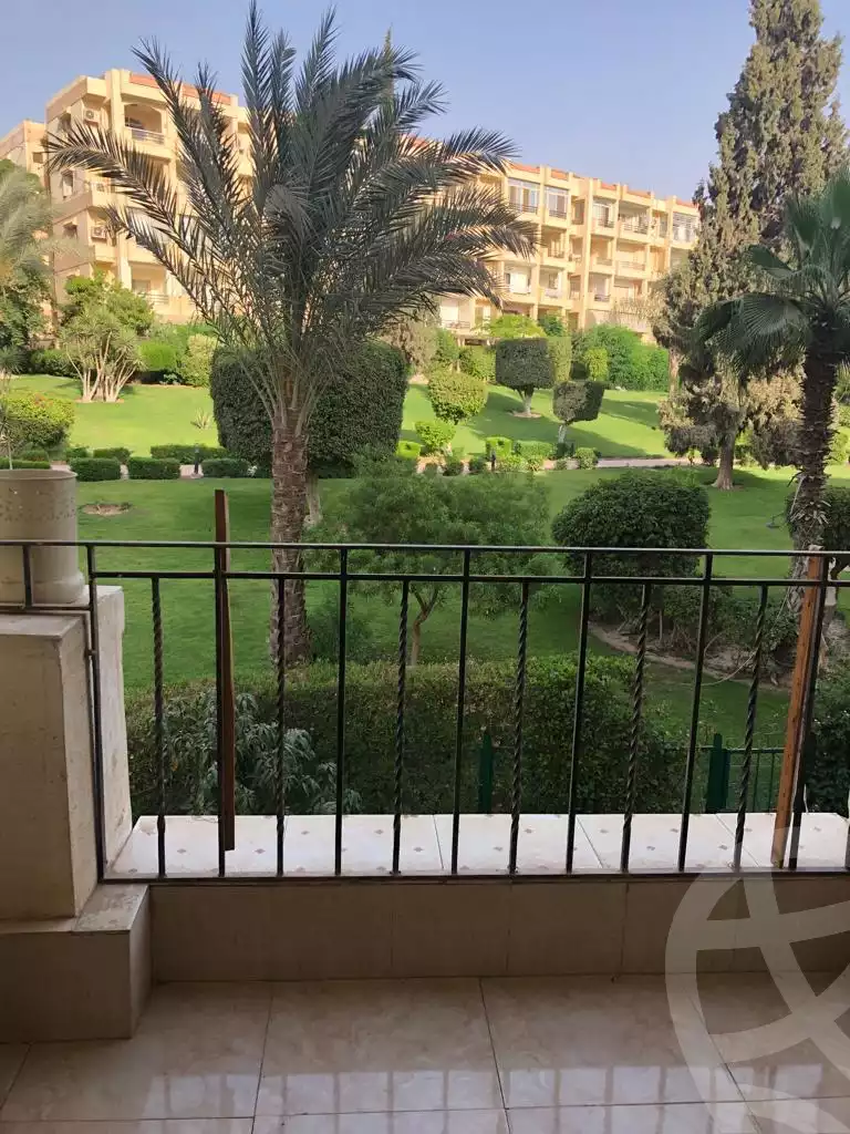 https://aqarmap.com.eg/ar/listing/5394446-for-sale-cairo-el-sheikh-zayed-city-compounds-zayed-2000
