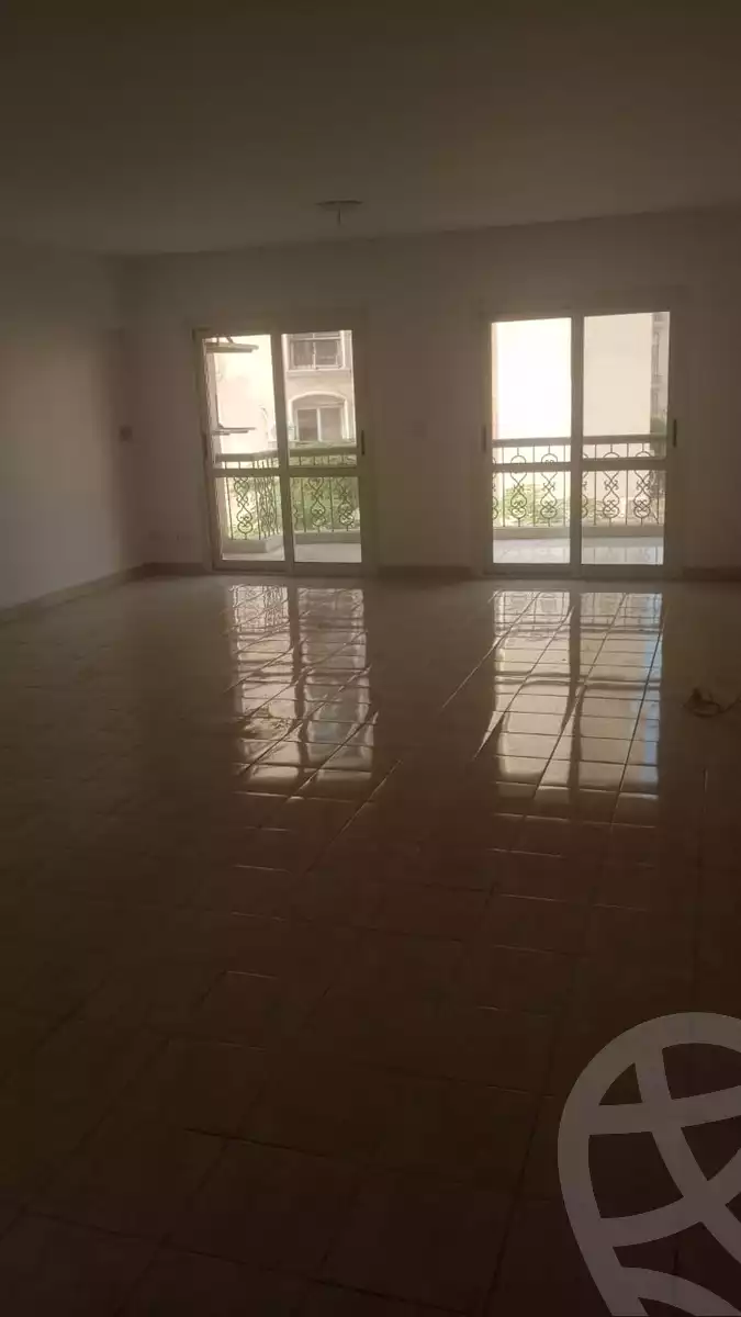 https://aqarmap.com.eg/en/listing/5397560-for-rent-cairo-new-cairo-lrhb-city-phase-8