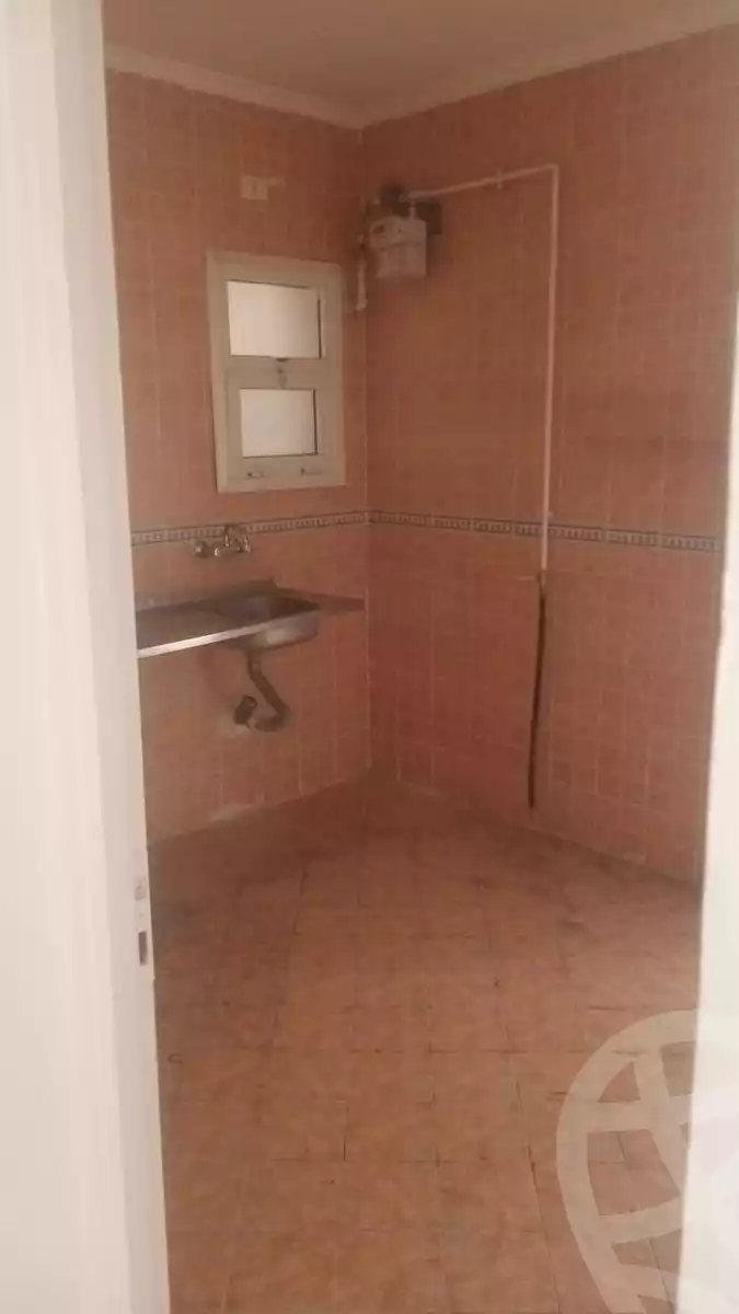 https://aqarmap.com.eg/en/listing/5397560-for-rent-cairo-new-cairo-lrhb-city-phase-8