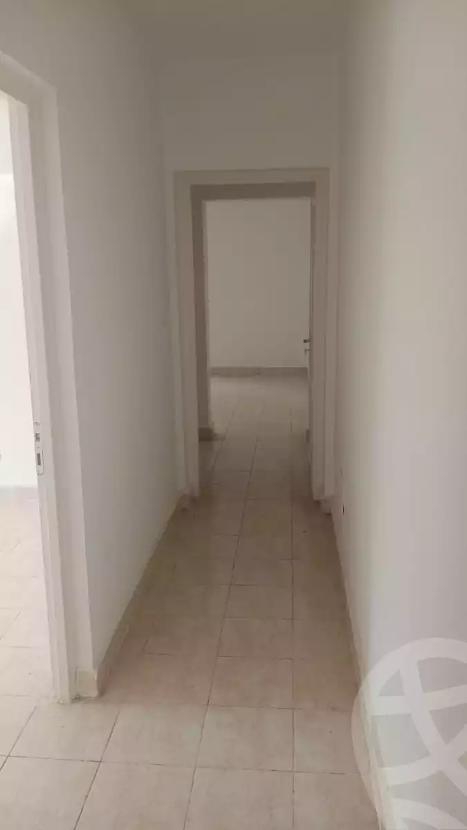 https://aqarmap.com.eg/en/listing/5397560-for-rent-cairo-new-cairo-lrhb-city-phase-8