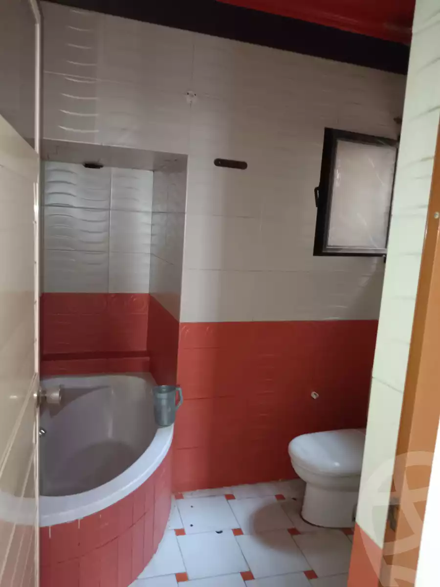 https://aqarmap.com.eg/en/listing/5399623-for-sale-qalyubia-shubra-el-khaima-shubra-el-khaima-city-ismailia-canal-st