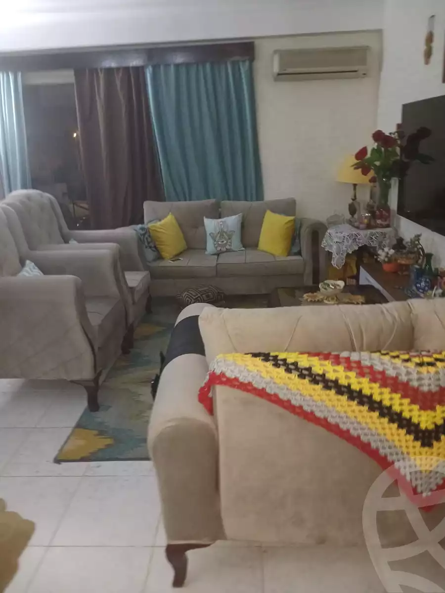https://aqarmap.com.eg/en/listing/5400998-for-sale-cairo-el-sheikh-zayed-city-compounds-hadayek-el-mohandiseen
