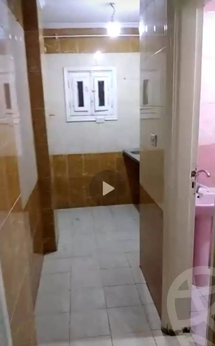 https://aqarmap.com.eg/ar/listing/5404572-for-sale-cairo-el-sayyeda-zeinab-al-hanafi-st