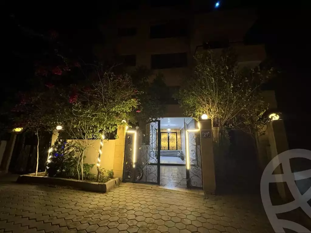 https://aqarmap.com.eg/en/listing/5405486-for-sale-cairo-el-shorouk-lmntq-lthmn-neighbourhood-1