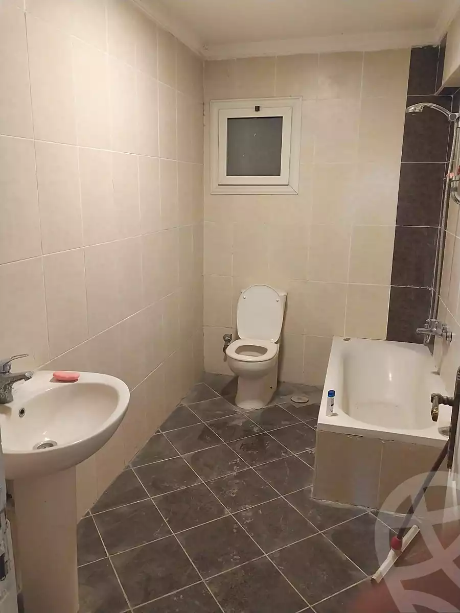 https://aqarmap.com.eg/en/listing/5405676-for-rent-alexandria-el-montazah-compounds-in-el-montazah-marseilia-florence