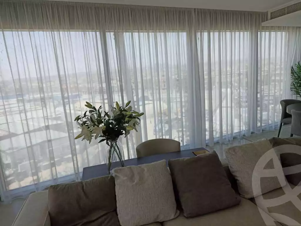 https://aqarmap.com.eg/ar/listing/5405776-for-sale-cairo-el-sheikh-zayed-city-compounds-zyd-wr-llttwyr-park-towers-zed-el-sheikh-zayed-compound