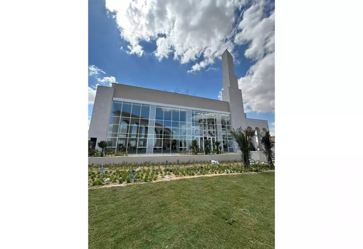 https://aqarmap.com.eg/en/listing/5405737-for-sale-cairo-el-sheikh-zayed-city-compounds-kmbwnd-fyldj-wyst-dr-llttwyr