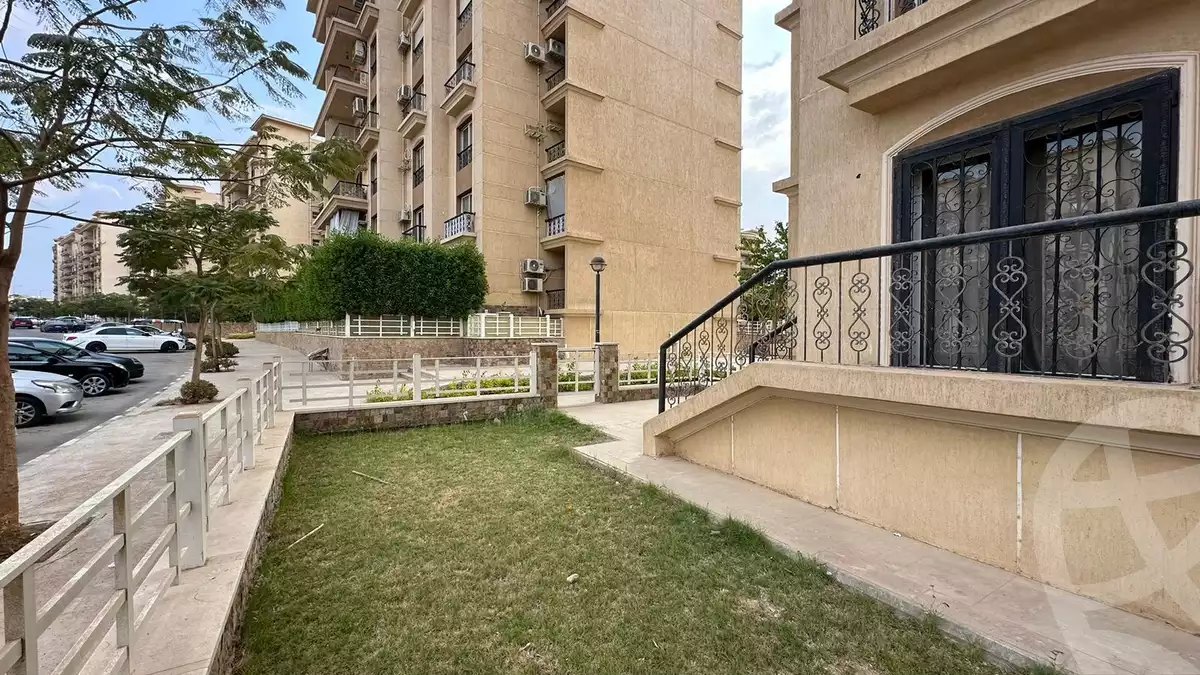https://aqarmap.com.eg/en/listing/5406342-for-sale-cairo-new-cairo-lrhb-city-phase-2