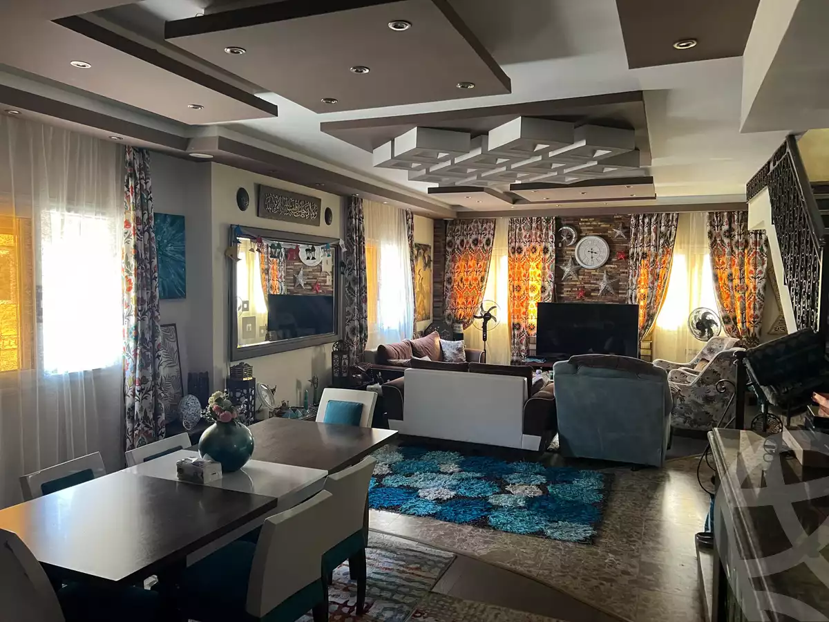 https://aqarmap.com.eg/en/listing/5408194-for-sale-cairo-el-sheikh-zayed-city-compounds-continental-gardens