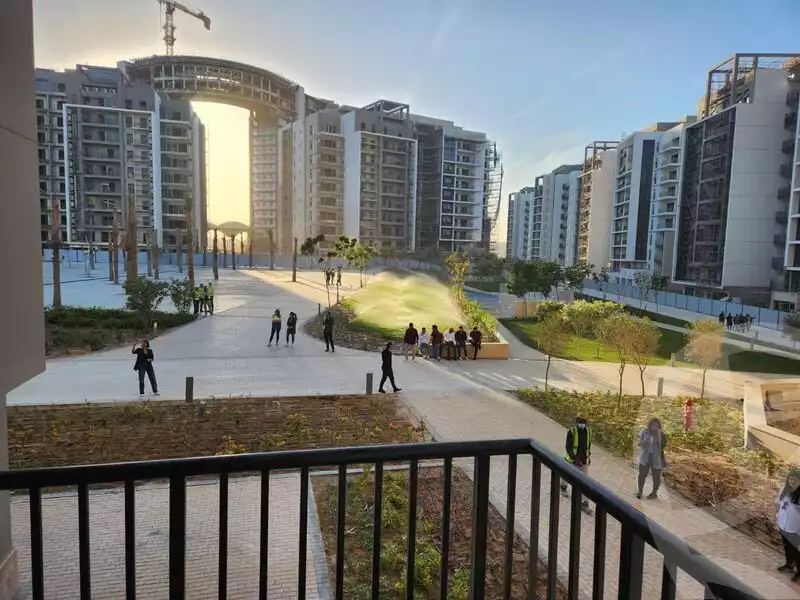 https://aqarmap.com.eg/en/listing/5408755-for-sale-cairo-el-sheikh-zayed-city-compounds-zyd-wr-llttwyr-z-tower