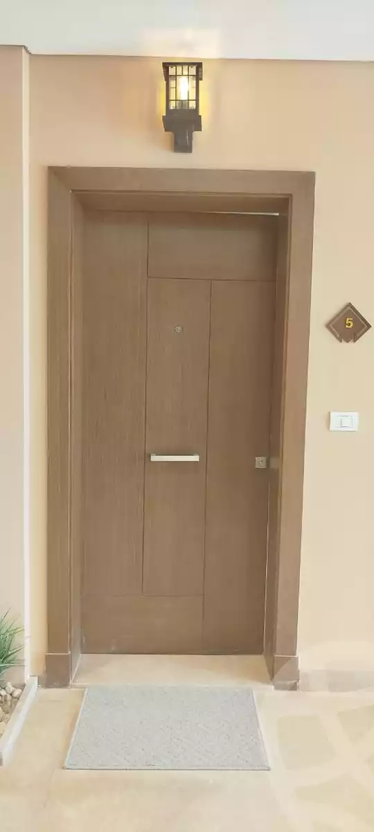 https://aqarmap.com.eg/ar/listing/5409051-for-sale-cairo-el-sheikh-zayed-city-compounds-kmbwnd-fyldj-wyst-dr-llttwyr