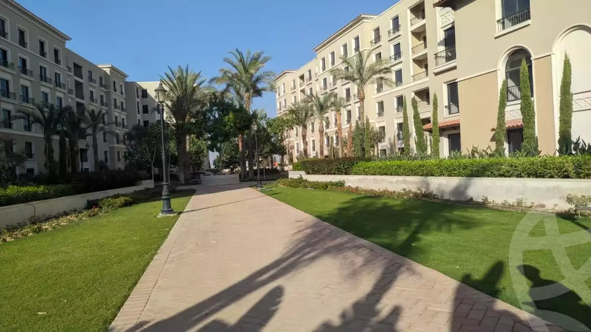 https://aqarmap.com.eg/en/listing/5409121-for-sale-cairo-el-sheikh-zayed-city-compounds-kmbwnd-fyldj-wyst-dr-llttwyr