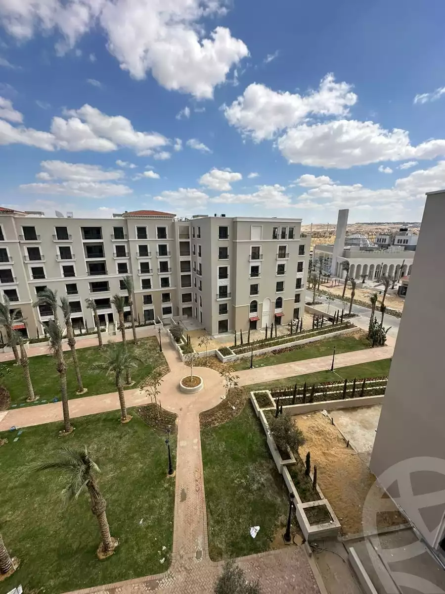 https://aqarmap.com.eg/en/listing/5409423-for-sale-cairo-el-sheikh-zayed-city-compounds-kmbwnd-fyldj-wyst-dr-llttwyr