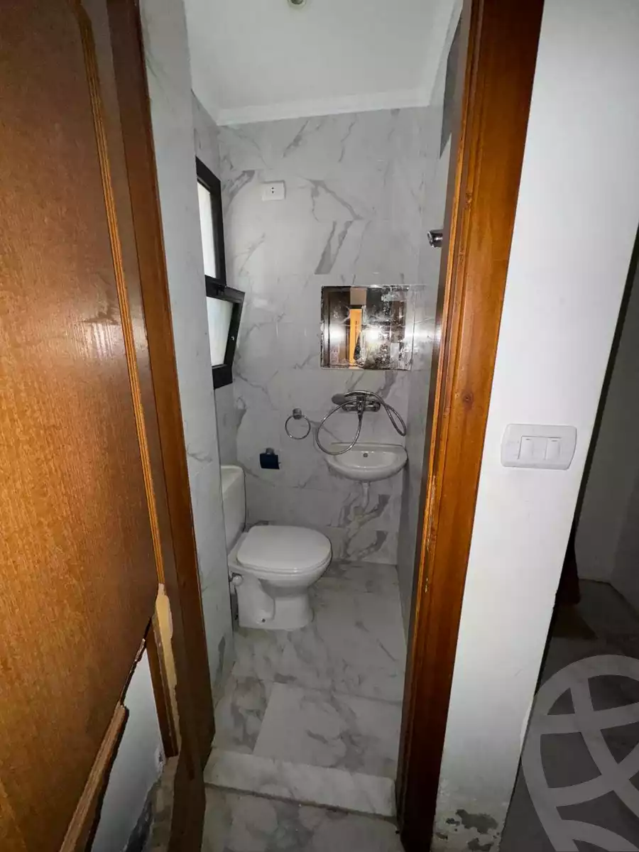 https://aqarmap.com.eg/ar/listing/5412084-for-sale-cairo-el-sheikh-zayed-city-compounds-the-courtyard
