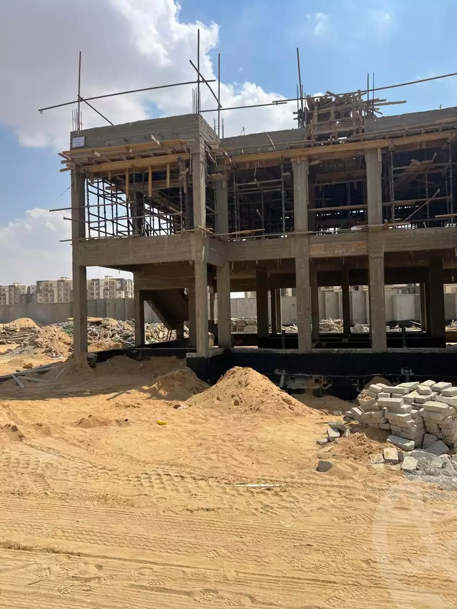 https://aqarmap.com.eg/ar/listing/5413343-for-sale-cairo-el-sheikh-zayed-city-lshykh-zyd-ljdyd-kmbwnd-byl-fy-mr-msr-llttwyr-lake-villas-belle-vie