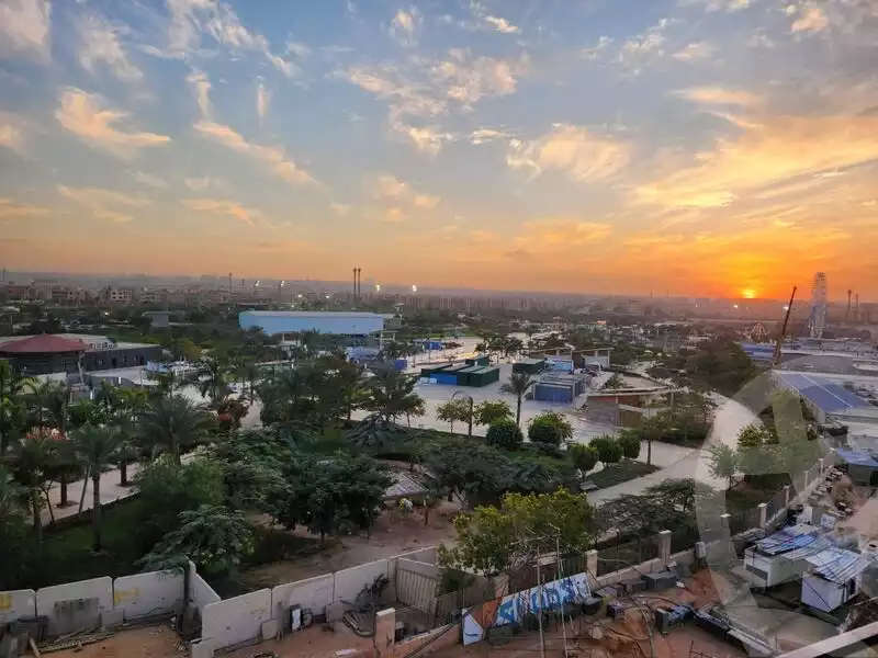 https://aqarmap.com.eg/ar/listing/5413532-for-sale-cairo-el-sheikh-zayed-city-compounds-zyd-wr-llttwyr-z-tower