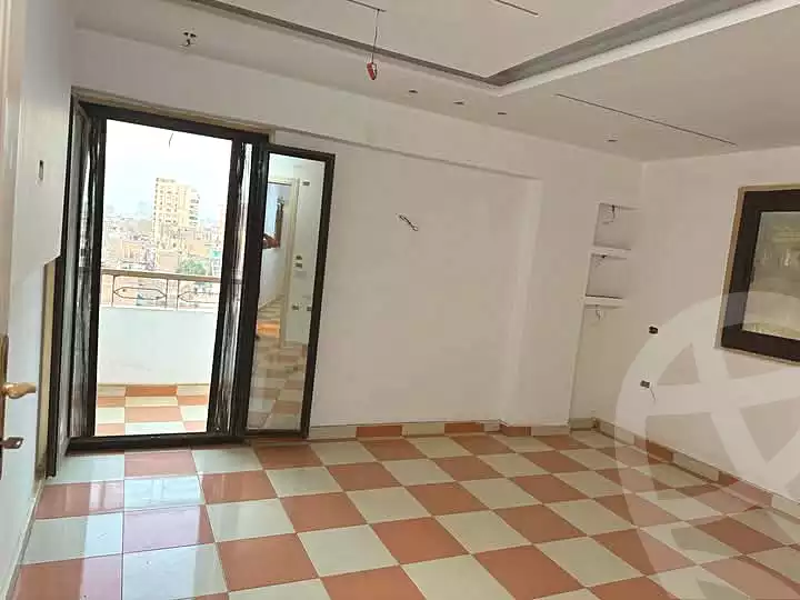 https://aqarmap.com.eg/en/listing/5417628-for-sale-cairo-shoubra-corniche-el-nile-st