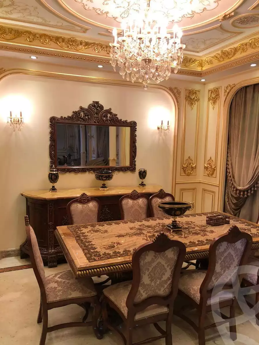 https://aqarmap.com.eg/en/listing/5421279-for-sale-cairo-el-sheikh-zayed-city-compounds-royal-city