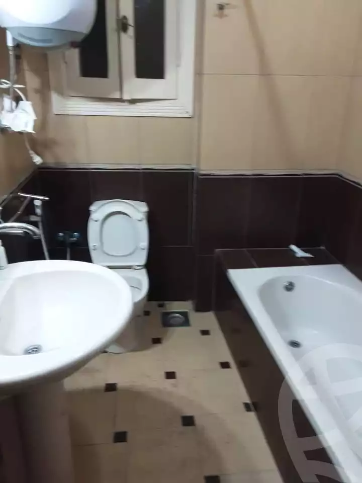 https://aqarmap.com.eg/en/listing/5421689-for-sale-alexandria-ganaklis-shr-mrtdy-bsh