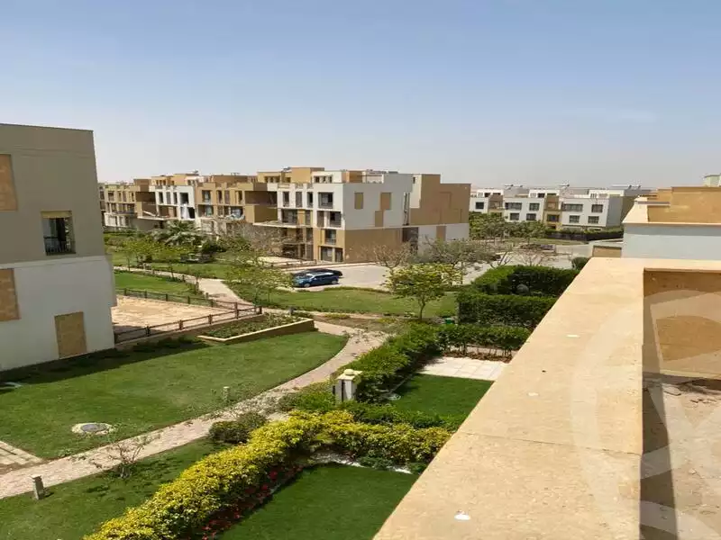 https://aqarmap.com.eg/en/listing/5421913-for-sale-cairo-el-sheikh-zayed-city-compounds-kmbwnd-wyst-twn-swdyk