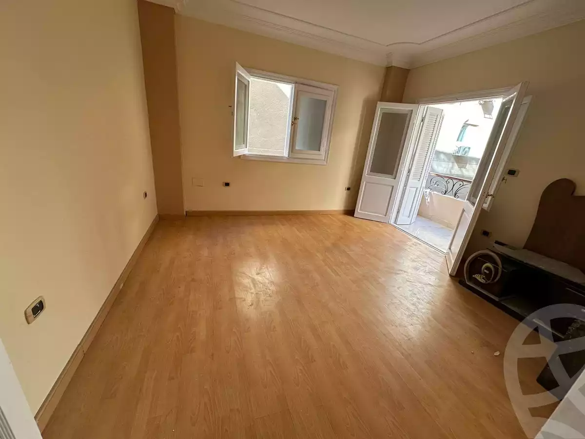 https://aqarmap.com.eg/en/listing/5422999-for-sale-cairo-mokattam-lhdb-l-ly
