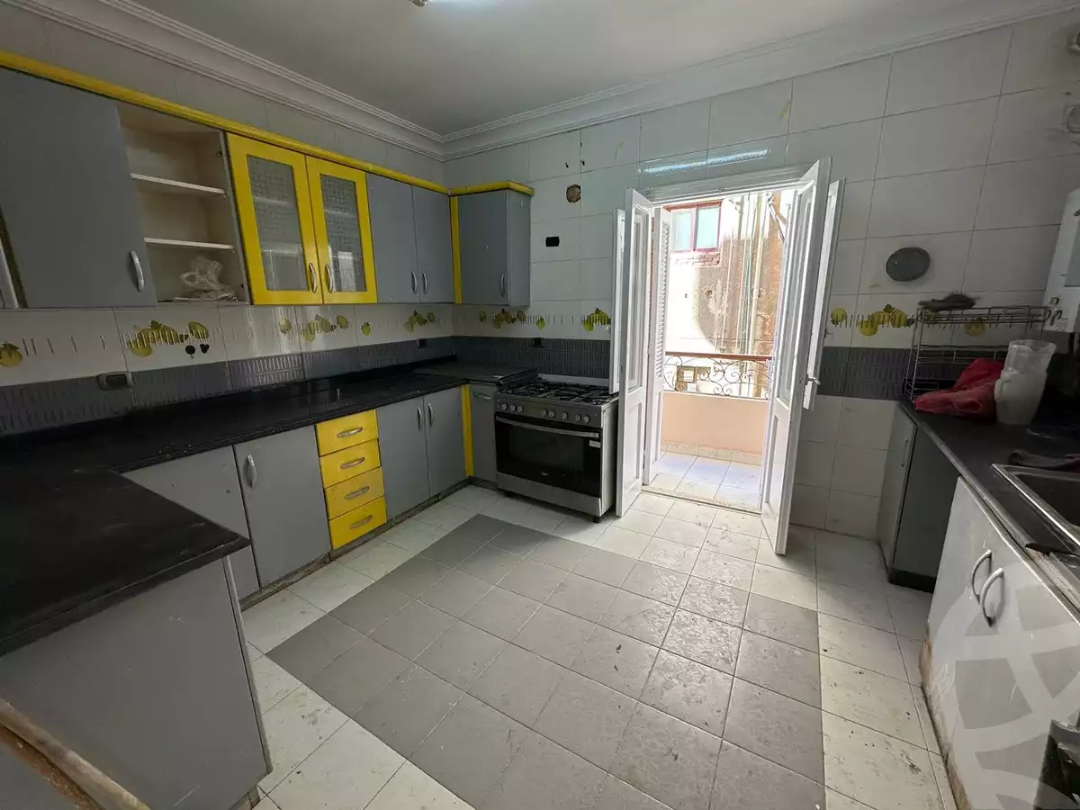 https://aqarmap.com.eg/en/listing/5422999-for-sale-cairo-mokattam-lhdb-l-ly