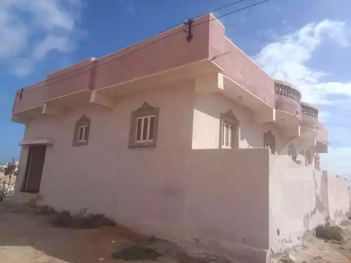 https://aqarmap.com.eg/ar/listing/5423559-for-sale-marsa-matruh-marsa-matrouh-city-alam-el-roum-st