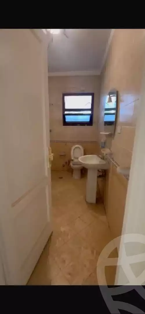 https://aqarmap.com.eg/en/listing/5424666-for-sale-cairo-new-cairo-lrhb-city-phase-5-ibn-al-nafees-st