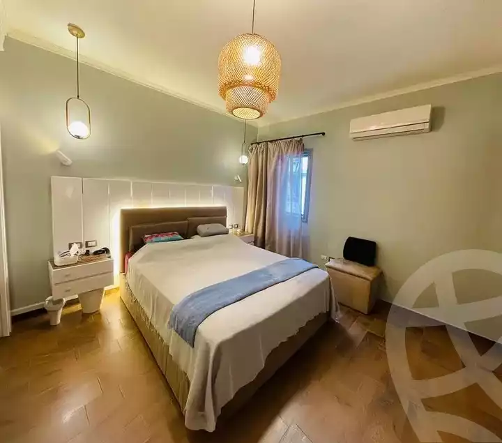 https://aqarmap.com.eg/en/listing/5425974-for-sale-cairo-mokattam-el-hadabah-el-wosta-compounds-vittoria-compound-seven-stars
