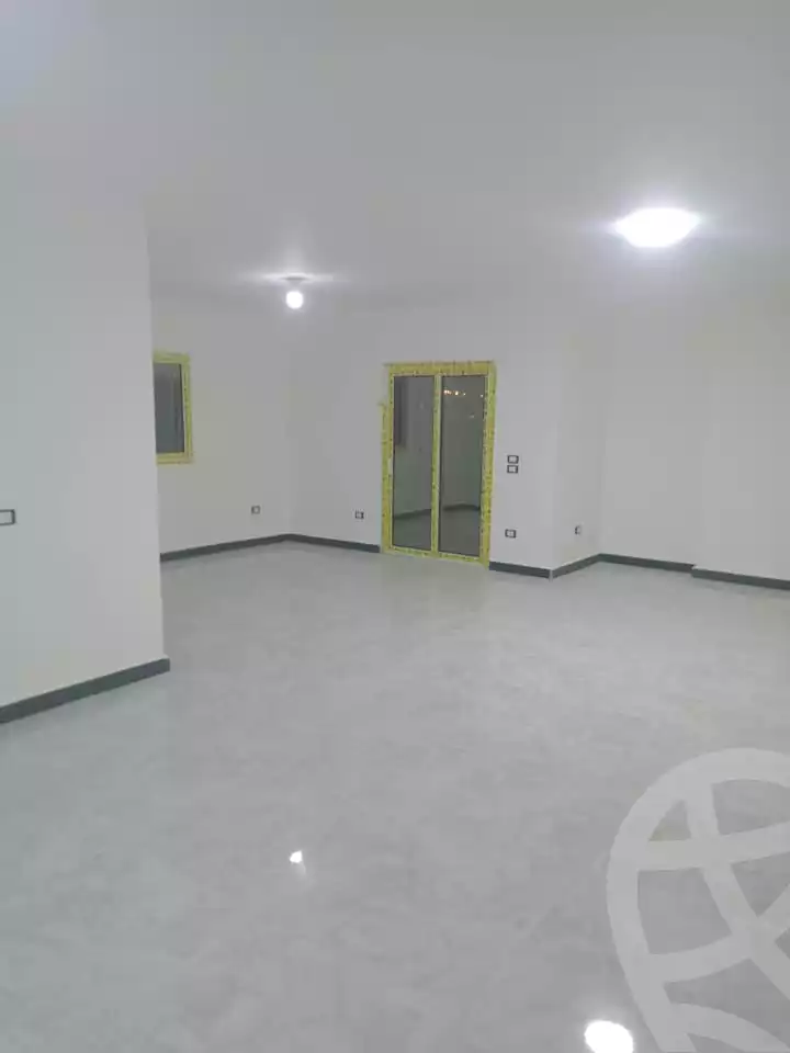 https://aqarmap.com.eg/ar/listing/5429554-for-rent-cairo-mokattam-lhdb-l-ly-shareaa-9