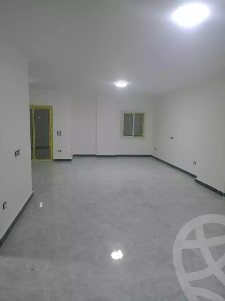 https://aqarmap.com.eg/ar/listing/5429554-for-rent-cairo-mokattam-lhdb-l-ly-shareaa-9
