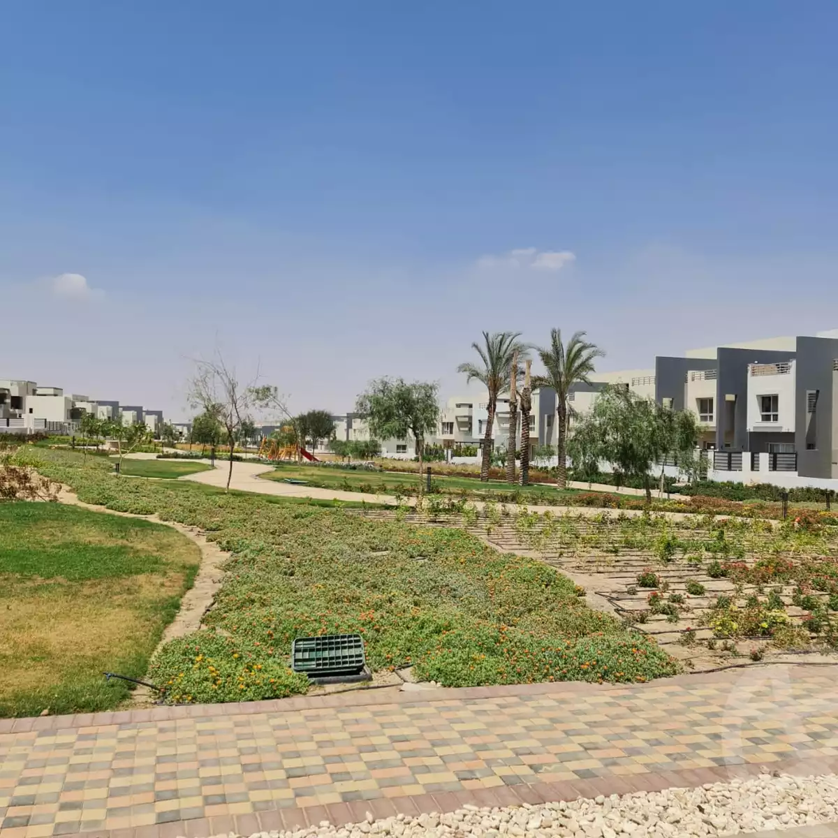 https://aqarmap.com.eg/en/listing/5429936-for-sale-cairo-new-cairo-compounds-hyde-park-cluster-18-hyde-park