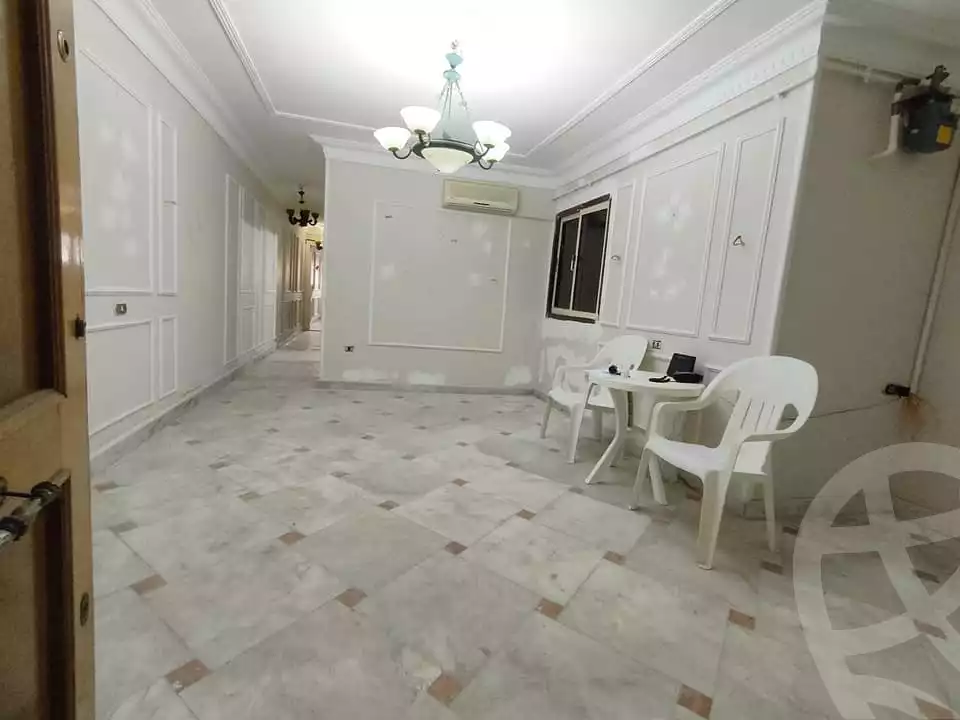 https://aqarmap.com.eg/en/listing/5430560-for-rent-alexandria-lauran