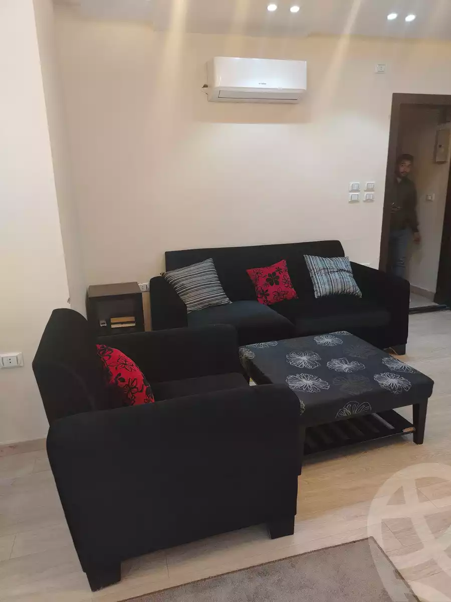 https://aqarmap.com.eg/ar/listing/5432296-for-rent-cairo-el-maadi-compounds-kmbwnd-wn-qtmyh-m-mr-lmrshdy