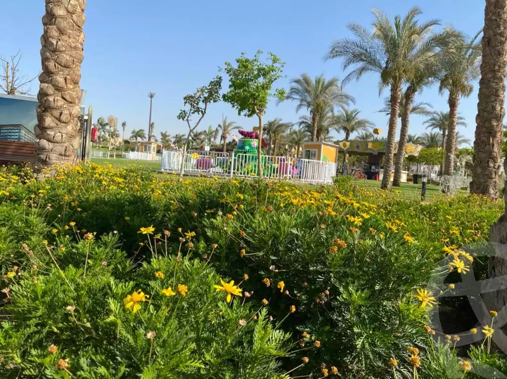 https://aqarmap.com.eg/en/listing/5433534-for-sale-cairo-el-sheikh-zayed-city-compounds-zyd-wr-llttwyr-park-towers-zed-el-sheikh-zayed-compound