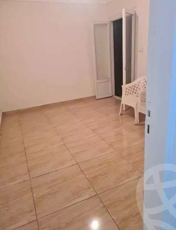 https://aqarmap.com.eg/en/listing/5433824-for-sale-alexandria-ganaklis-shr-mrtdy-bsh
