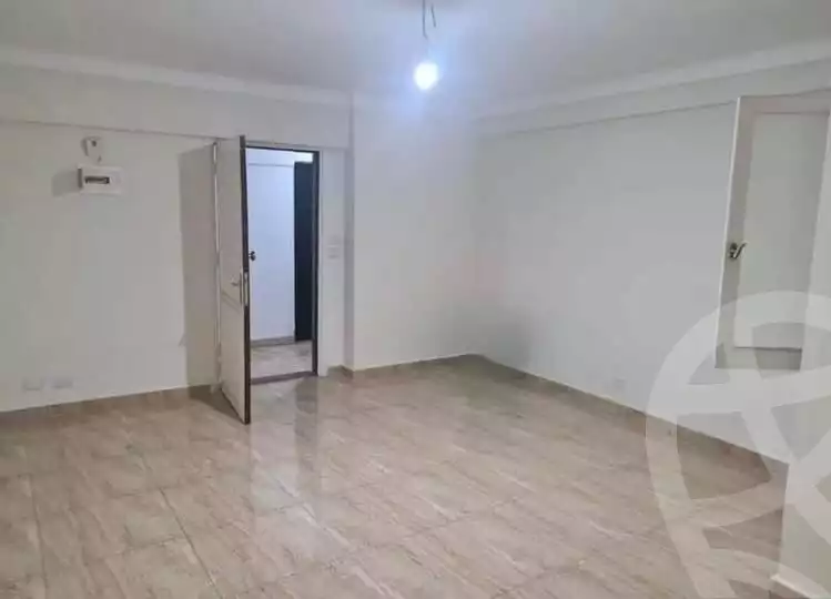 https://aqarmap.com.eg/en/listing/5433824-for-sale-alexandria-ganaklis-shr-mrtdy-bsh