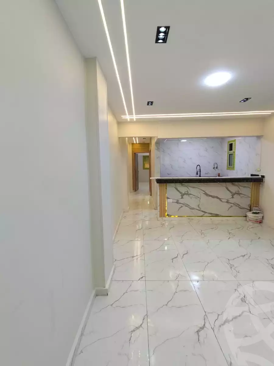 https://aqarmap.com.eg/ar/listing/5441800-for-sale-cairo-6th-of-october-el-ahyaa-neighborhood-2nd-halab-st