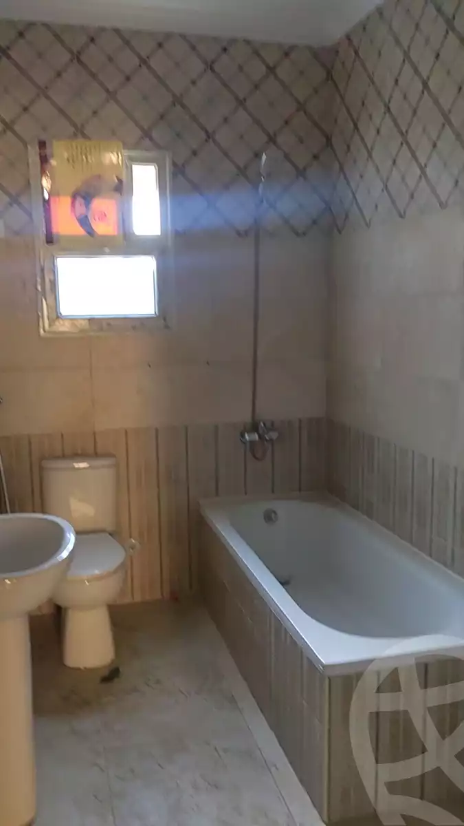 https://aqarmap.com.eg/en/listing/5443225-for-sale-cairo-mokattam-el-hadabah-el-wosta-compounds-florenta
