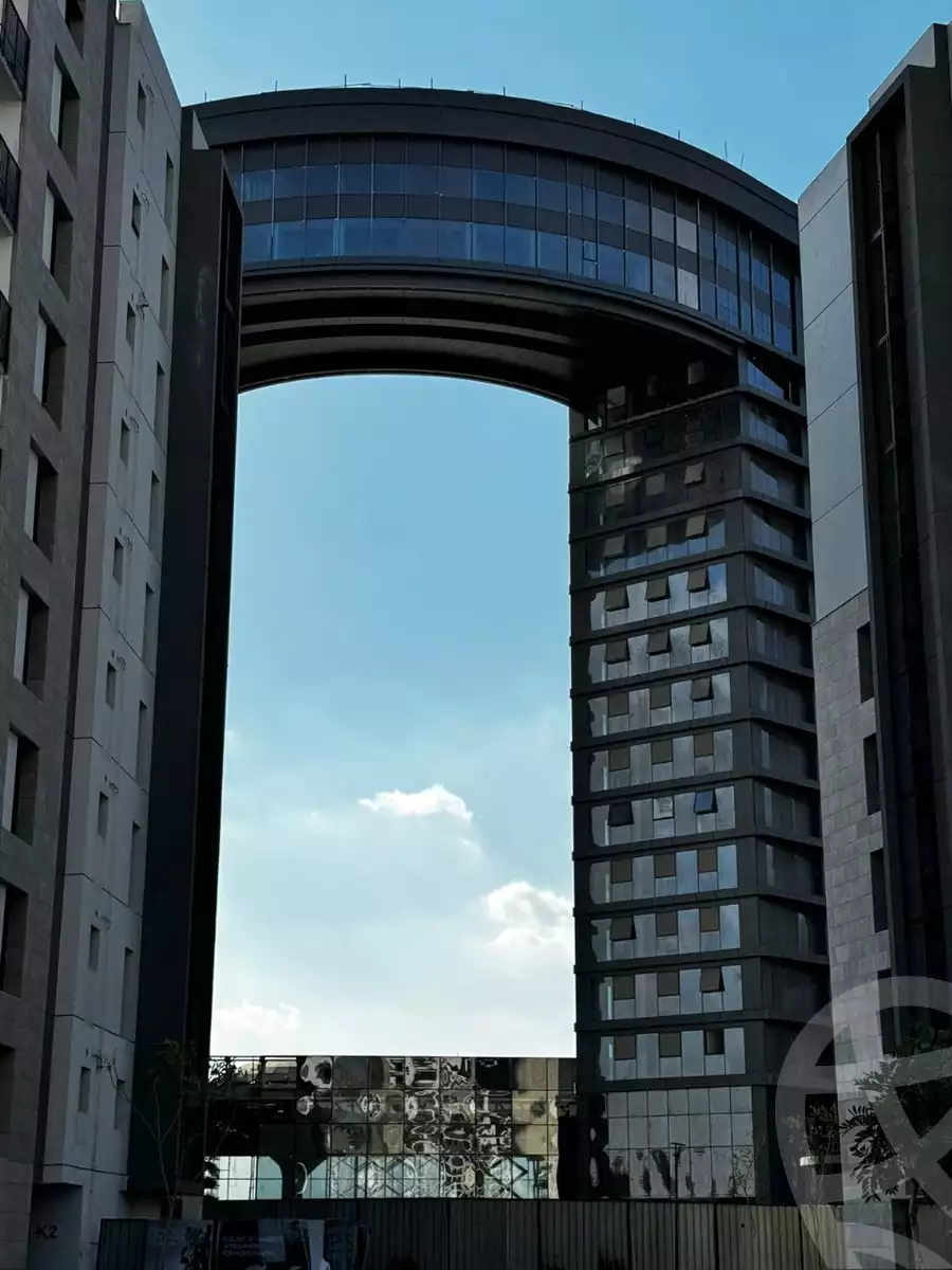 https://aqarmap.com.eg/ar/listing/5459724-for-sale-cairo-el-sheikh-zayed-city-compounds-zyd-wr-llttwyr-z-tower