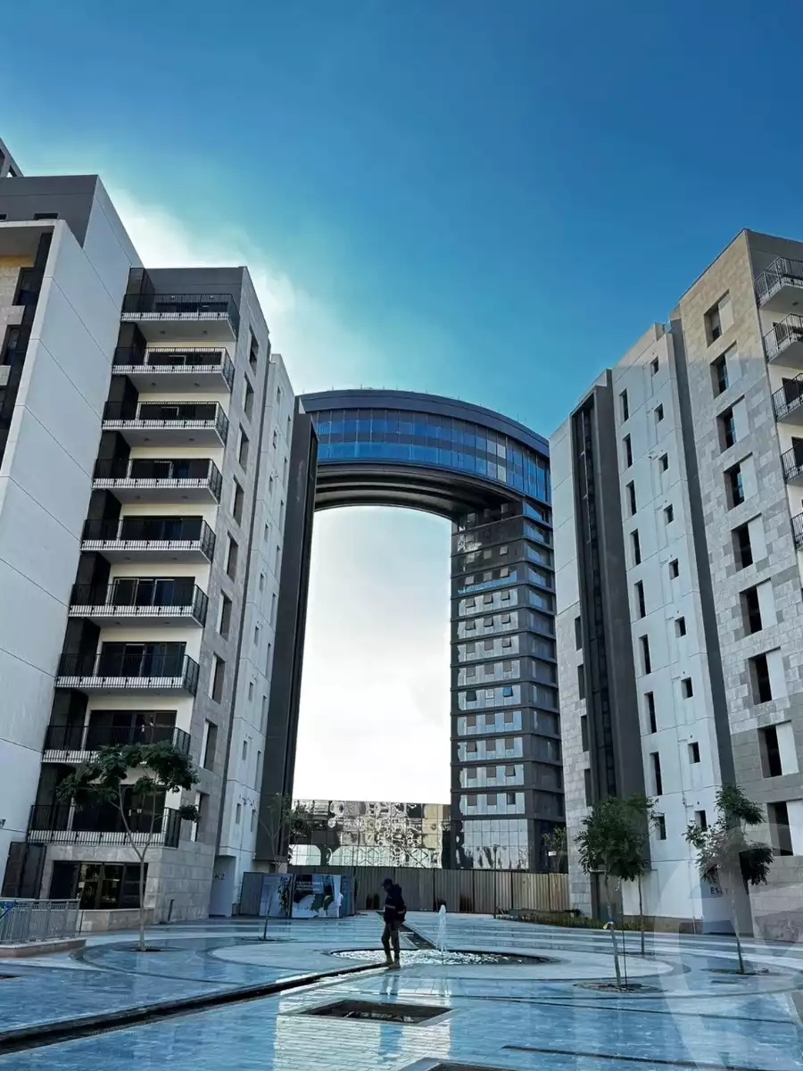 https://aqarmap.com.eg/ar/listing/5459724-for-sale-cairo-el-sheikh-zayed-city-compounds-zyd-wr-llttwyr-z-tower