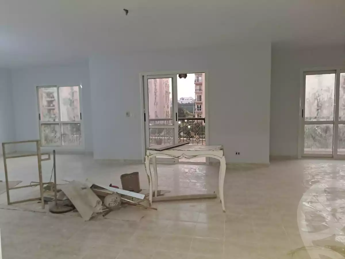 https://aqarmap.com.eg/en/listing/5445227-for-rent-cairo-new-cairo-lrhb-city-mtdd-lrhb-phase-9