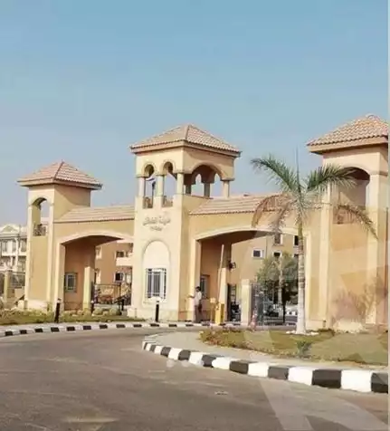 https://aqarmap.com.eg/en/listing/5447063-for-sale-cairo-el-sheikh-zayed-city-compounds-el-khamayel