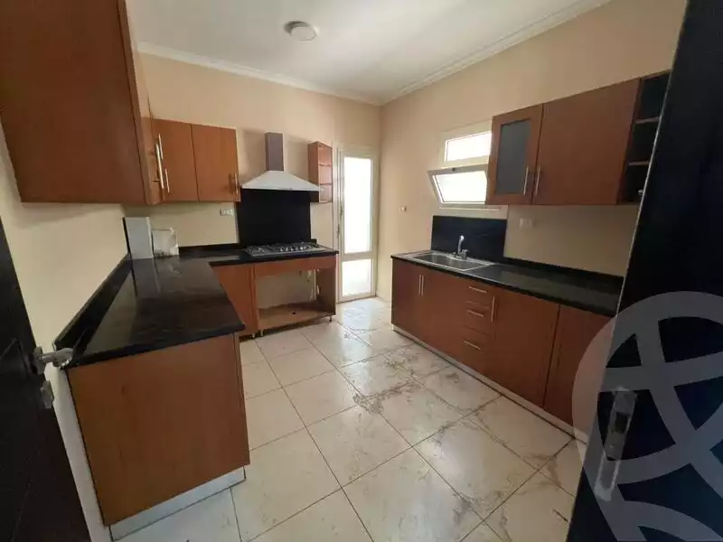 https://aqarmap.com.eg/ar/listing/5448226-for-sale-cairo-el-sheikh-zayed-city-compounds-dh-drys