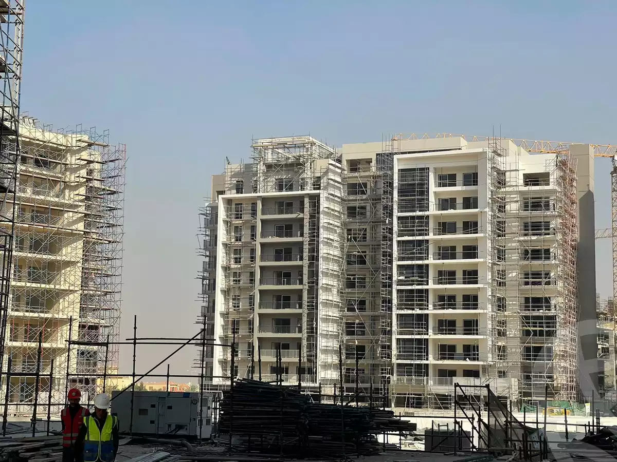 https://aqarmap.com.eg/ar/listing/5448552-for-sale-cairo-el-sheikh-zayed-city-compounds-zyd-wr-llttwyr-z-tower