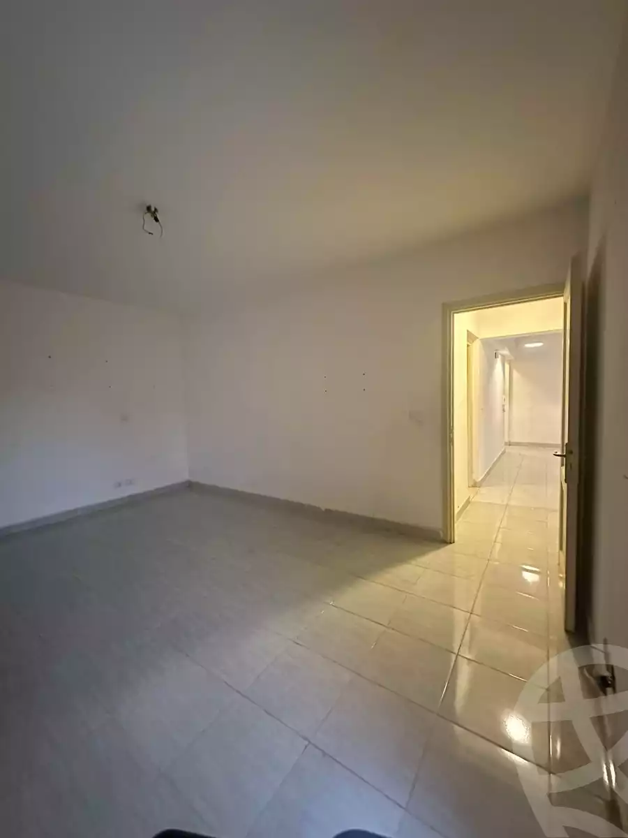 https://aqarmap.com.eg/en/listing/5454833-for-rent-cairo-new-cairo-lrhb-city-mtdd-lrhb-phase-9
