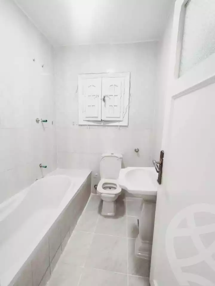 https://aqarmap.com.eg/ar/listing/5455939-for-sale-alexandria-l-jmy-shataa-el-nakheel-el-yasmin-st
