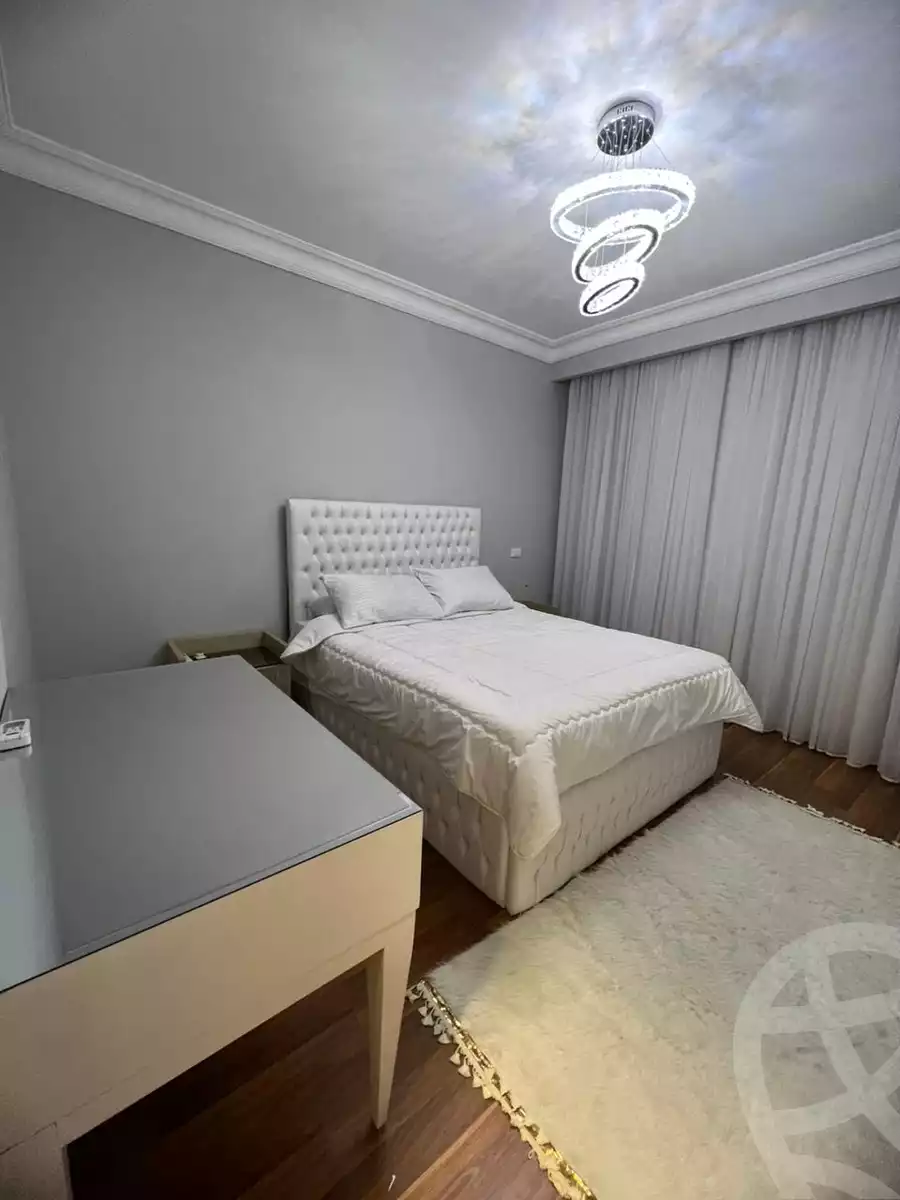 https://aqarmap.com.eg/en/listing/5456211-for-rent-cairo-el-sheikh-zayed-city-compounds-kmbwnd-wyst-twn-swdyk