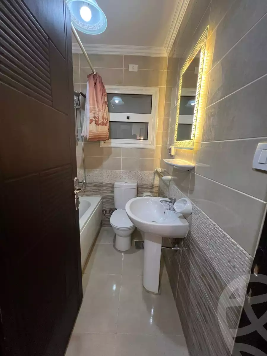 https://aqarmap.com.eg/en/listing/5459938-for-rent-cairo-new-cairo-lrhb-city-mtdd-lrhb-phase-7