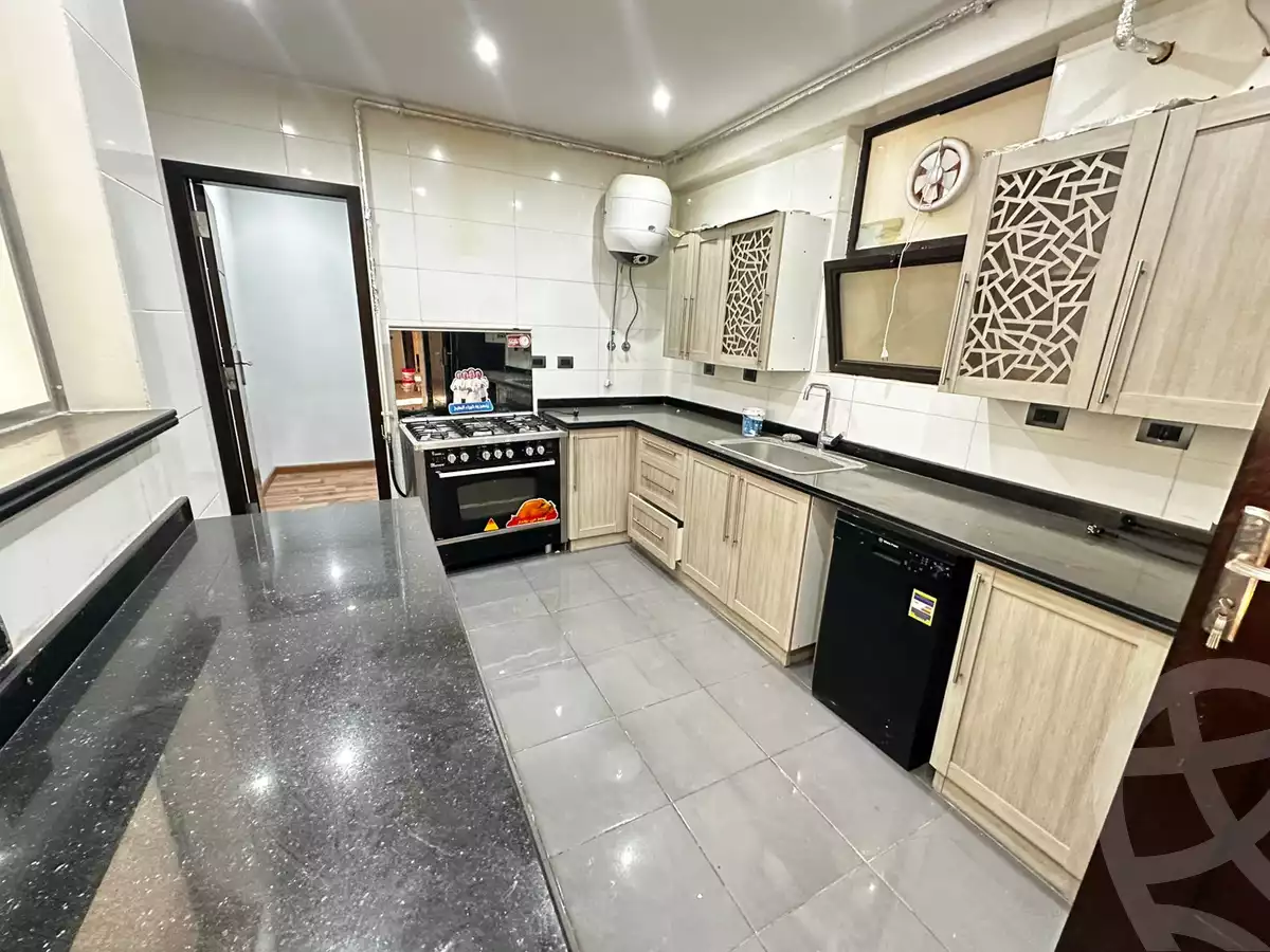 https://aqarmap.com.eg/ar/listing/5459995-for-rent-cairo-el-sheikh-zayed-city-compounds-westown-medical-centre-sodic